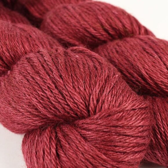 Aslan Trends King Baby Llama Mulberry Silk Yarn Worsted Weight 2 Skein Mahogany - Picture 2 of 4